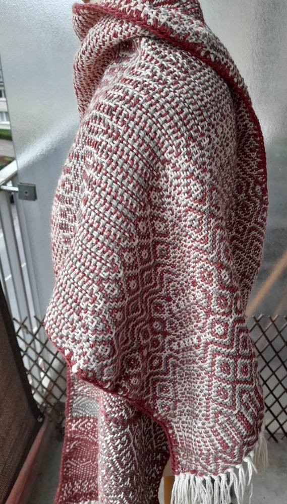 MOTIF REALISE PAR ISATISSE
